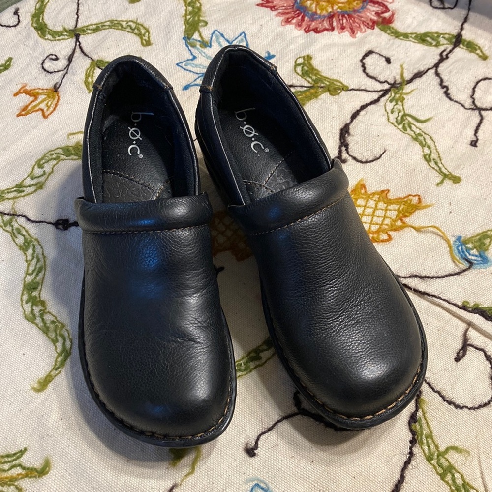 Woman's Black Genuine Leather b.o.c. Slip one